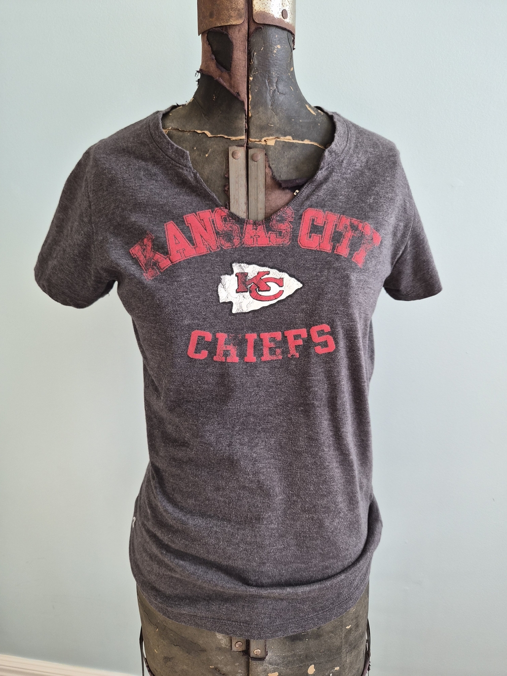 Team Apparel Women's Gray Tee with Red NFL Shield